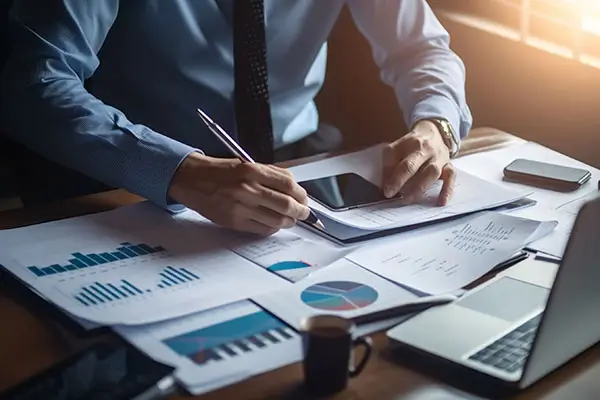 济南大学殷越简介