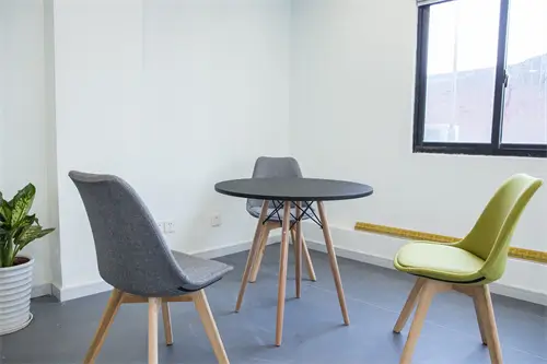 鄂州大学甘雨老师简介